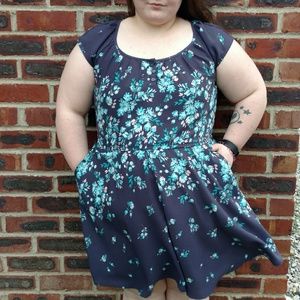 LC Lauren Conrad Floral Dress Pockets